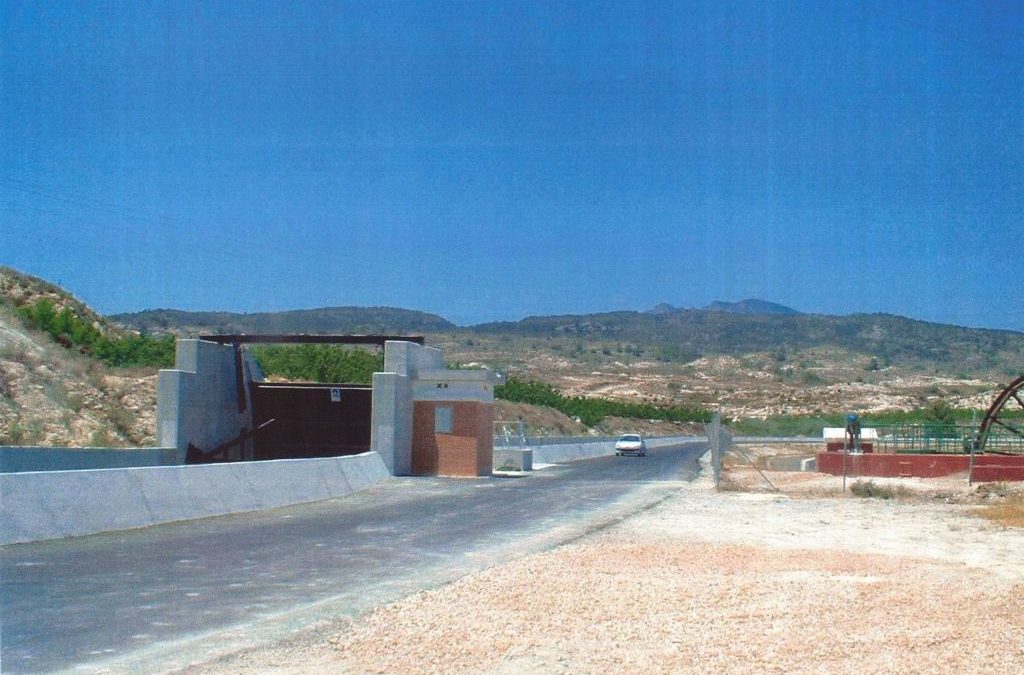 Recrecimiento del canal de la margen derecha del postrasvase Tajo-Segura. Tramo fin sifón Segura a inicio acueducto de Campos del Río