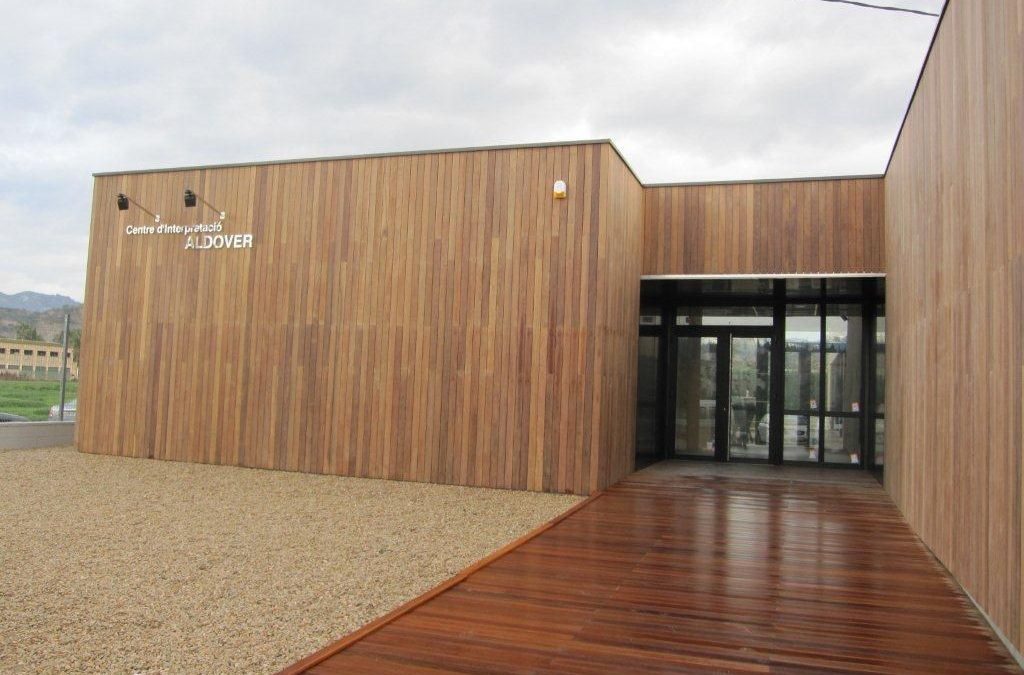 Centros de interpretación del río Ebro e integración ambiental de áreas de ocio en la ribera del río