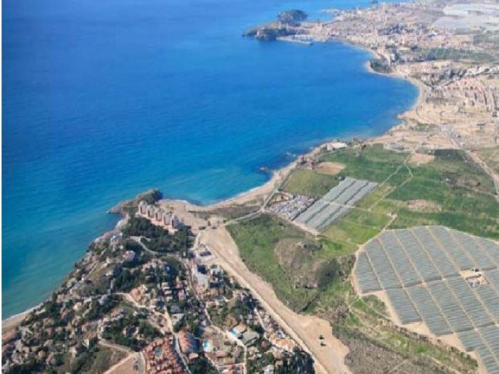 Reportaje sobre desalación publicado por la revista Geo, sobre las ventajas de esta tecnología.