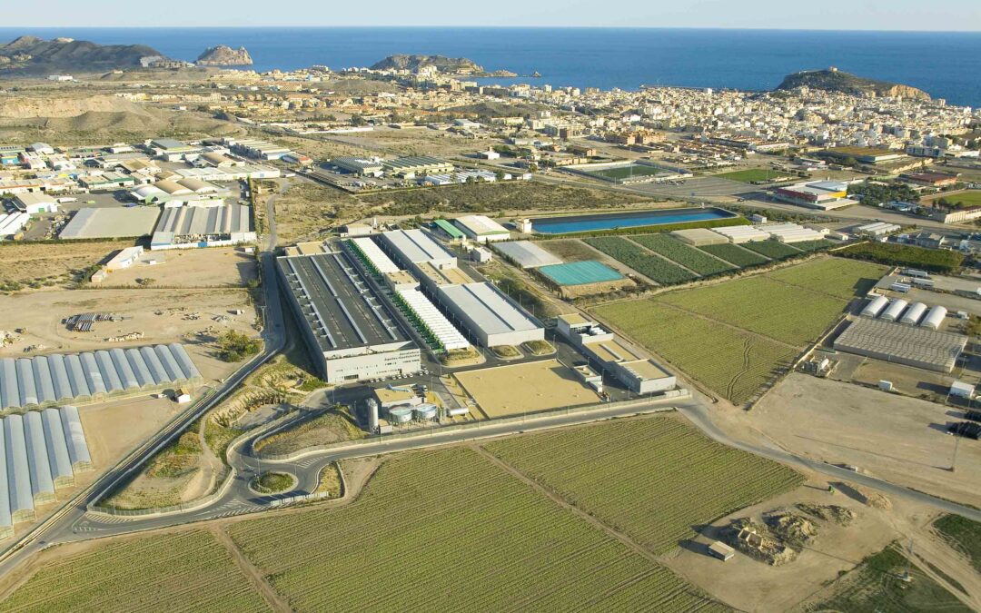 El Ministerio de Agricultura, Alimentación y Medio Ambiente autoriza un acuerdo para suministrar agua a la Comunidad de Regantes de Totana desde la desaladora de Águilas-Guadalentín (Murcia)