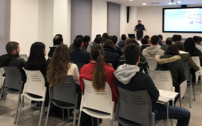 Un grupo de estudiantes de la Universidad de Valencia visita la desaladora de Sagunto